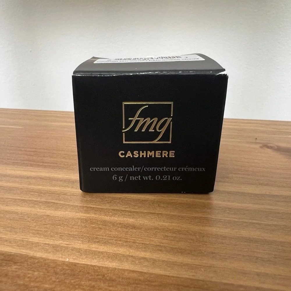 NEW - Avon FMG Cashmere Cream Concealer Medium Tan Warm 04 6g Net Wt 0.21oz